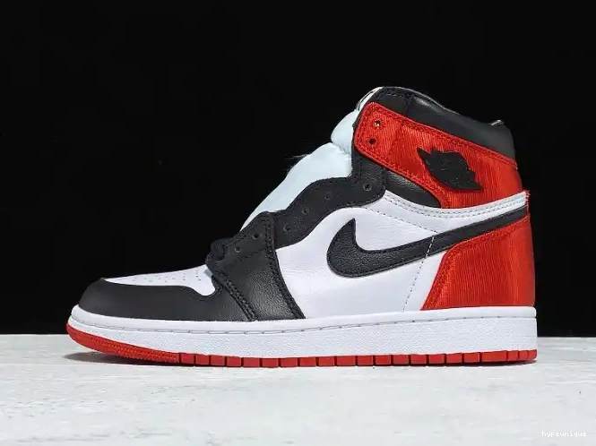 HYPE Black 1 Jordan Air Satin Toe CD0461-016 Retro High 0608